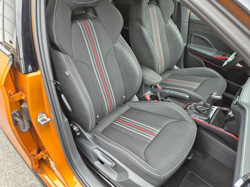 Škoda Fabia (2025) Monte Carlo 1.0TSi 85kW 7°auto - fotka 19 z 29