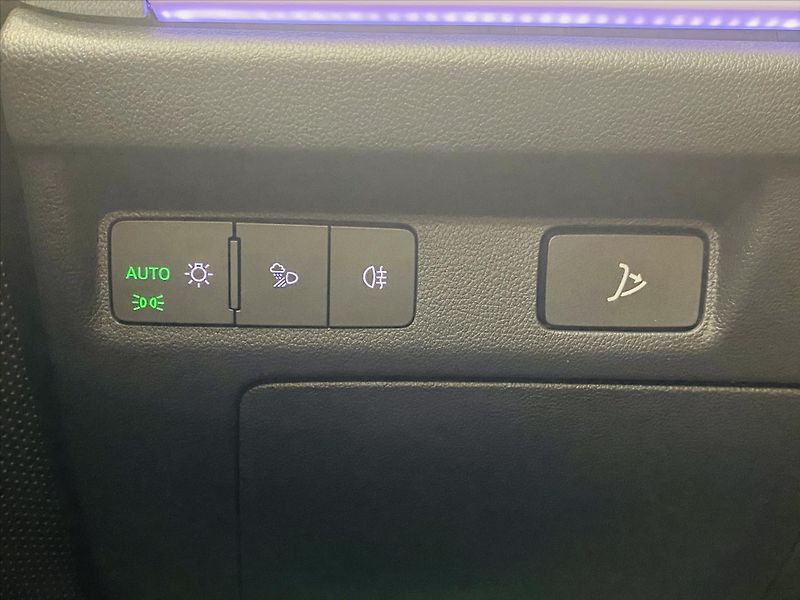 Škoda Enyaq 60 132kW SoH 93% - fotka 24 z 30