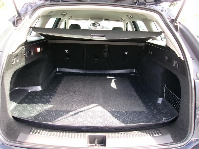 Opel Insignia ST 2.0 Turbo 191kW 4x4 automat - fotka 38 z 43