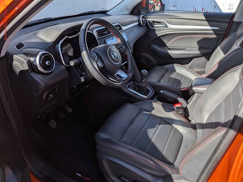 MG ZS (2024) 1.0TGi, 1.maj,ČR, AC, panor - fotka 9 z 17
