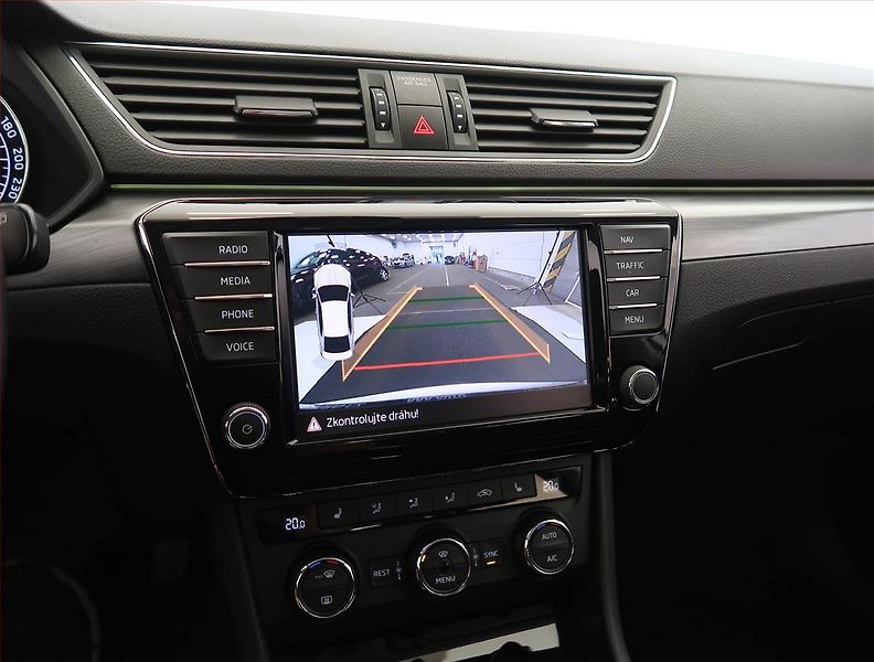 Škoda Superb (2016) 2.0 TDI 4x4, 4X4, Automat - fotka 20 z 31