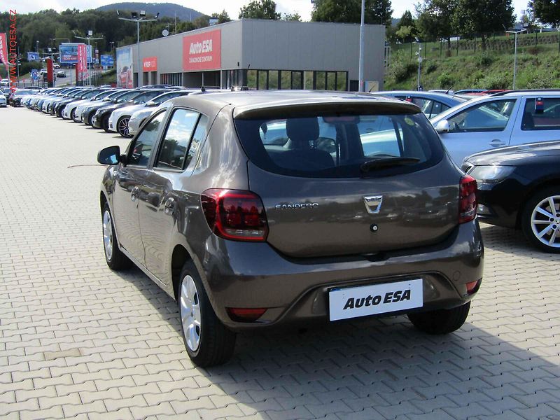 Dacia Sandero (2020) 1.0TCe, 1.maj,ČR, Klima - fotka 4 z 17