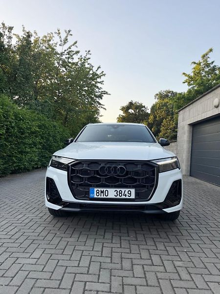Audi Q7 S-LINE 50TDI 210kW Quattro - fotka 3 z 27