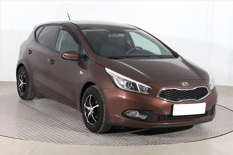 Kia Ceed (2012) 1.4 CVVT, Serv.kniha - fotografie inzerátu