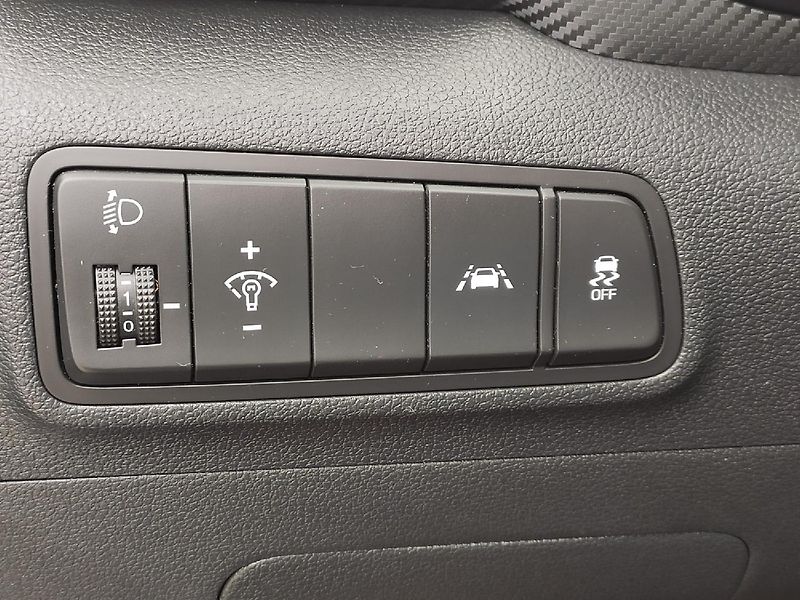 Hyundai Tucson (2019) 1.6 GDI 177k MAN6 TZ, zimáky - fotka 24 z 35