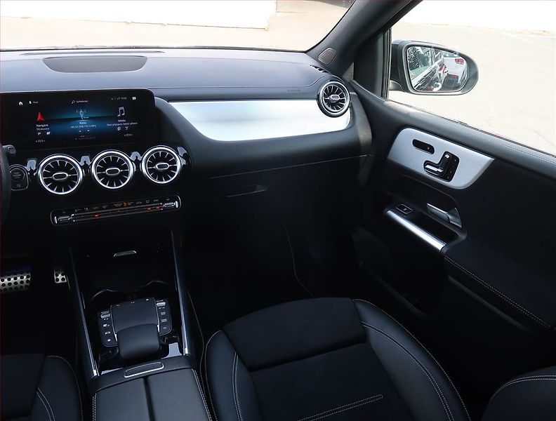 Mercedes-Benz Třídy B (2021) AMG line B 200 d 4MATIC - fotka 8 z 22