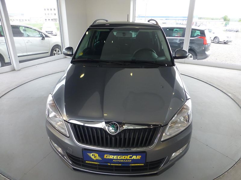 Škoda Fabia (2011) 1,2TSI**ALU KOLA**KLIMATIZACE* - fotka 2 z 21