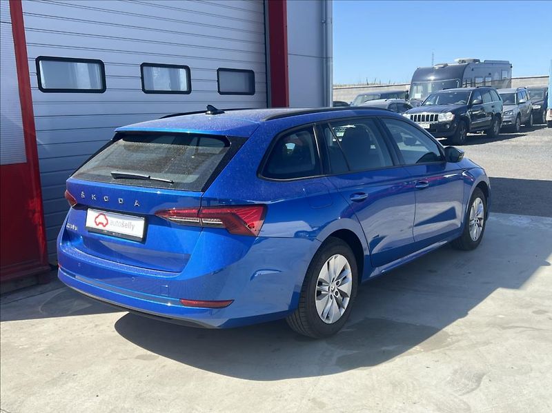 Škoda Octavia 2,0 TDI 85kW Ambition Combi - fotka 5 z 31