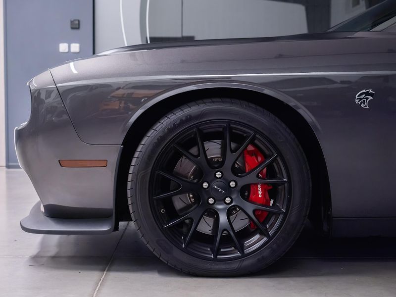 Dodge Challenger SRT HELLCAT 6.2 V8 | 527 kW  - fotka 14 z 56