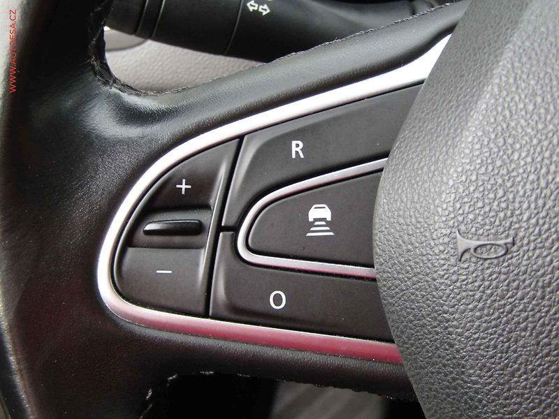 Renault Talisman (2017) 1.6 TCe, AT, LED, TZ, kamera - fotka 13 z 22