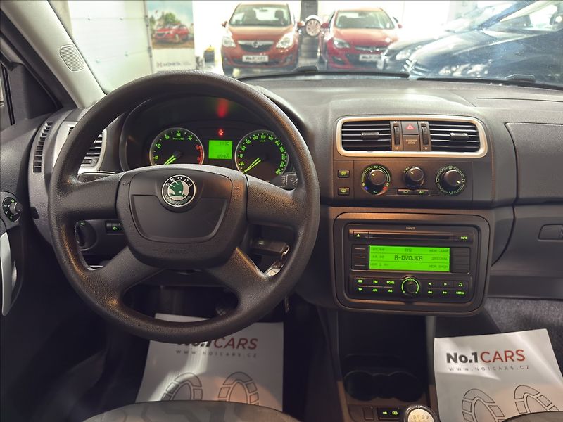 Škoda Fabia 1,2   i KLIMA TEMPOMAT ČIDLA - fotka 17 z 29