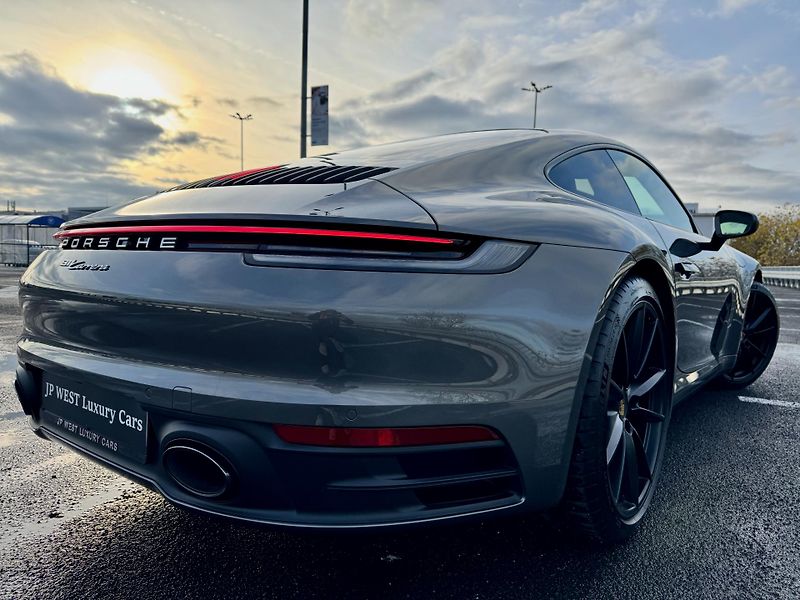 Porsche 911 (2020) Approved BOSE Střecha 20/21
