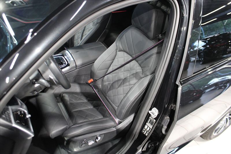 BMW X5 xDrive30d M Sport Pro DAProf/N - fotka 11 z 37