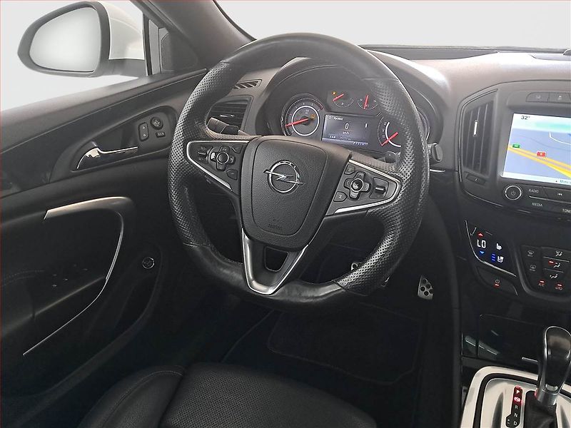Opel Insignia (2016) 2.0 CDTI, Automat, Navi - fotka 7 z 17