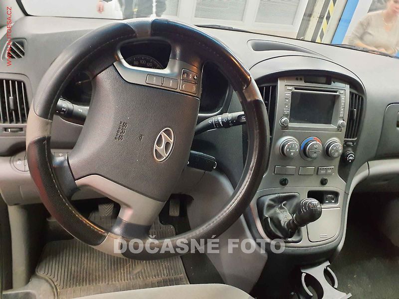 Hyundai H 1 (2013) 2.5CRDi 8míst, ČR, Navi - fotka 3 z 3