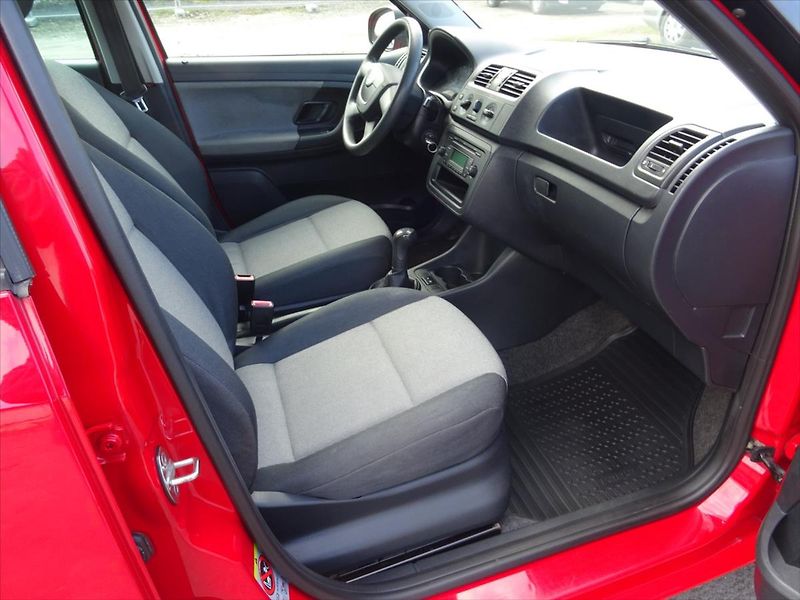 Škoda Fabia 1,2 TSI - fotka 12 z 27