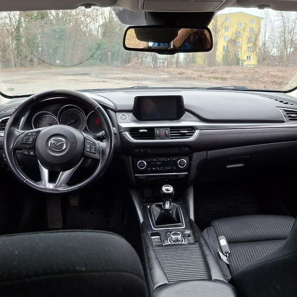 Mazda 6 2.0 121 KW Facelit 1. majitel - fotka 38 z 46