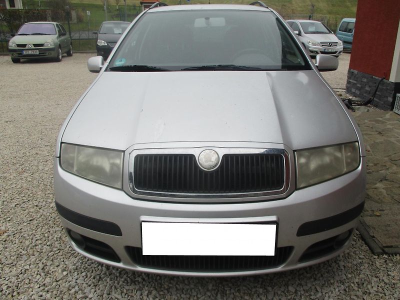 Škoda Fabia 1.9 TDi KLIMA +SADA KOL - fotka 7 z 34