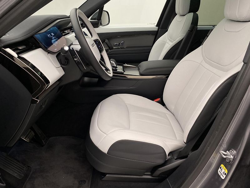 Land Rover Range Rover Sport P460e DYNAMIC HSE AWD AUT - fotka 3 z 79