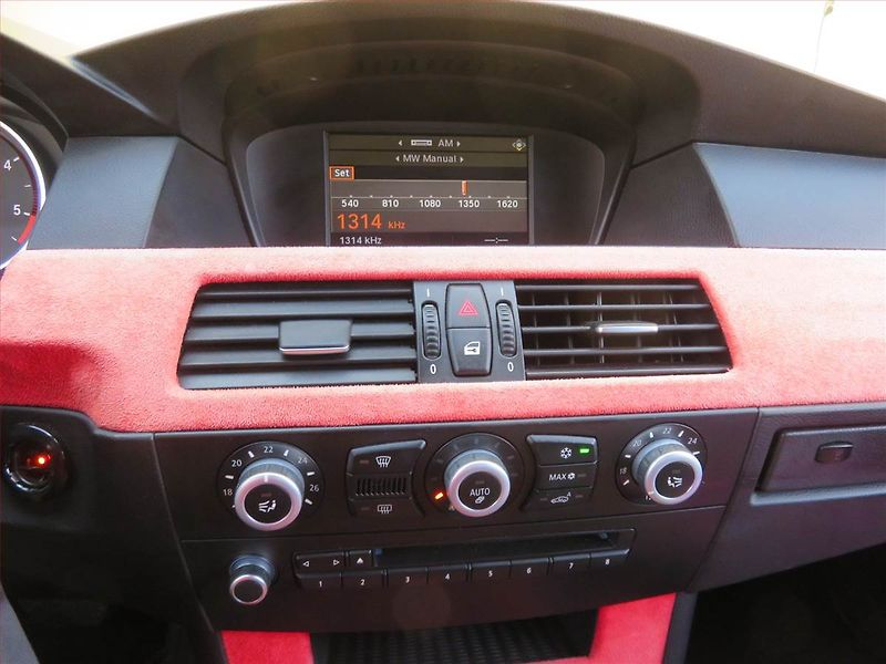 BMW Řada 5 (2009) 520d, Automat, Navi, Tempomat - fotka 12 z 15