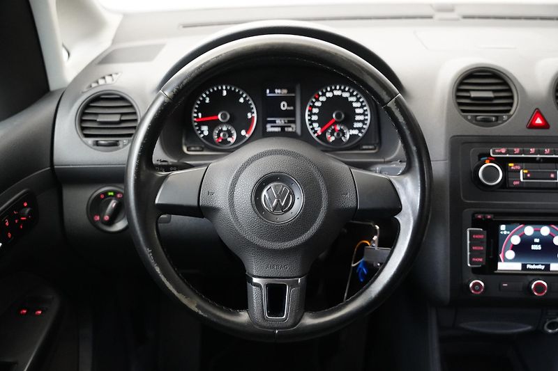 Volkswagen Caddy - fotka 16 z 22