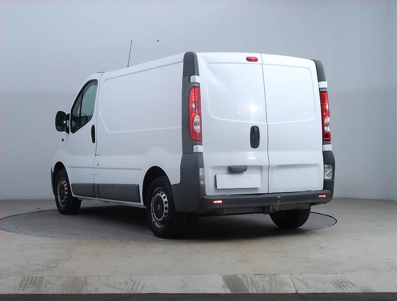 Opel Vivaro (2013) 2.0 CDTI, ČR - fotka 4 z 15
