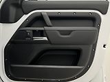 Land Rover Defender 110 D250 X-DYNAMIC SE 1. maj.  - náhled 47