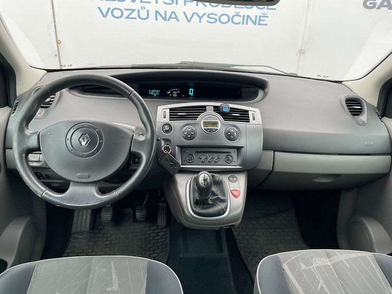 Renault Scénic (2003) 1.6i 16V Climatronic! - fotka 13 z 18