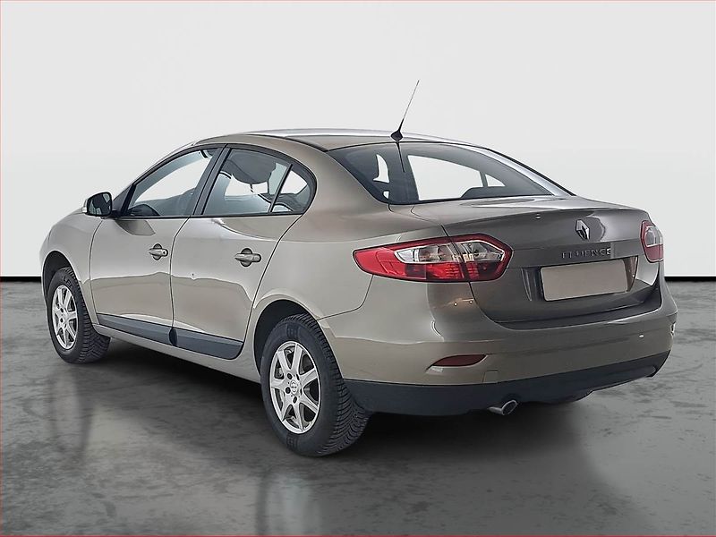 Renault Fluence (2010) 1.6 16V, po STK, servisované - fotka 4 z 22