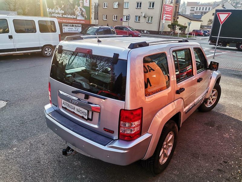 Jeep Cherokee (2009) 2.8CRD 130kw AUT 4x4 Tažné ČR - fotka 5 z 31