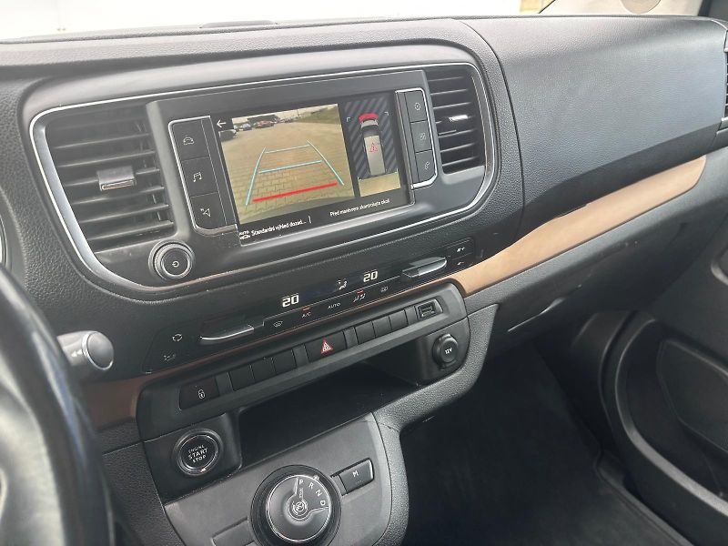 Toyota ProAce Verso 2,0 D-4D L2 AT - fotka 19 z 26