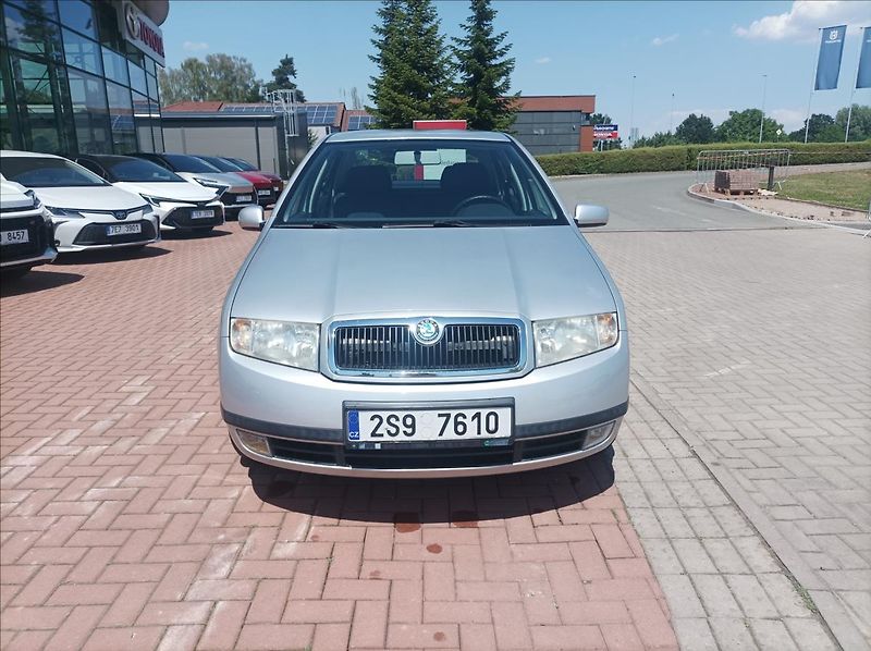 Škoda Fabia 1,2 Elegance - fotka 6 z 16