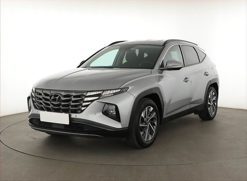 Hyundai Tucson (2021) 1.6 T-GDI 48V MHEV - fotka 2 z 19