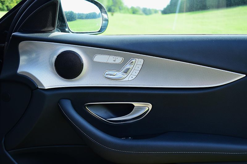 Mercedes-Benz Třídy E (2019) E220d - fotka 15 z 15