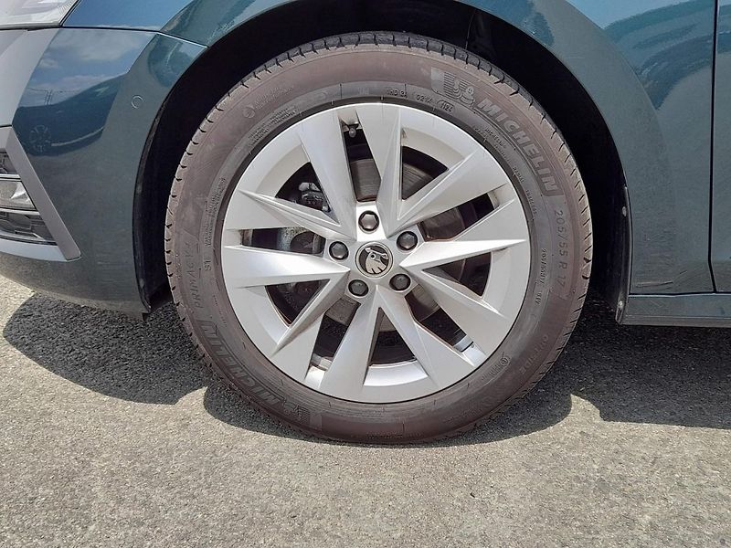 Škoda Octavia Combi Style Navi 2.0 TDI 110kW - fotka 10 z 20