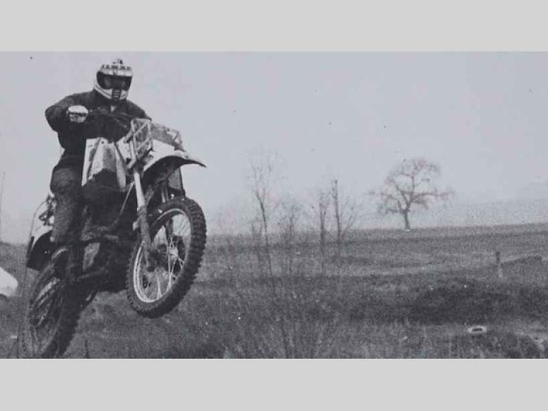 Momentka z první účasti na Dakaru v roce 1983.
