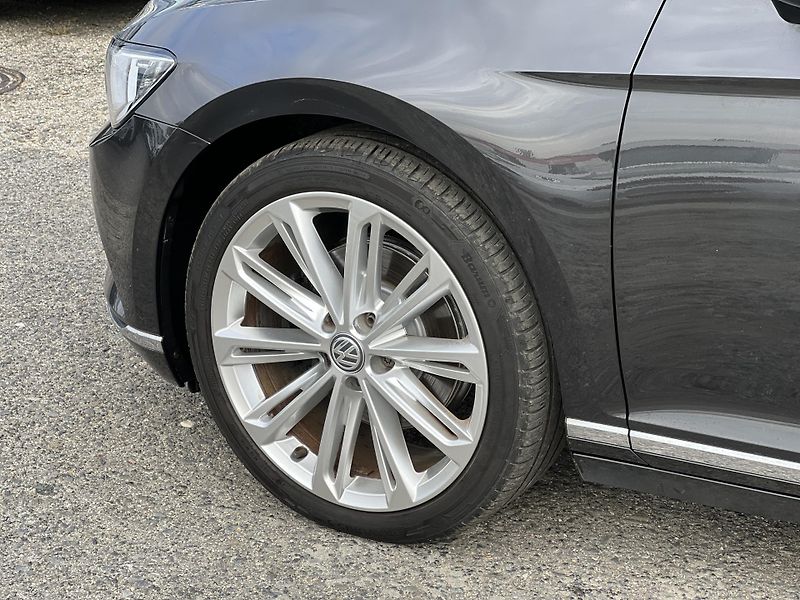 Volkswagen Passat 1.4TSi 110kw DSG NAVI KAMERA - fotka 43 z 45