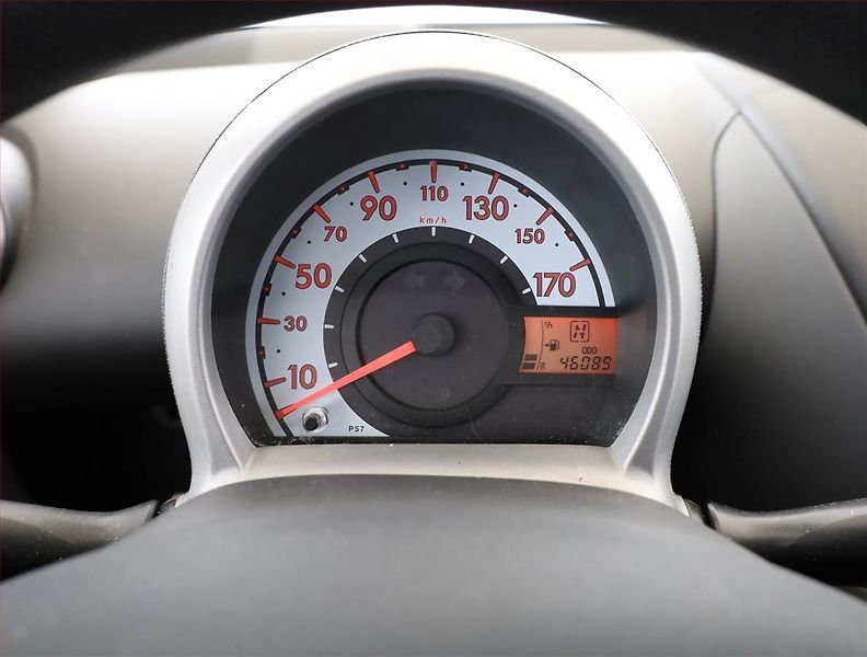 Peugeot 107 (2006) 1.0, Automat, po STK - fotka 8 z 11
