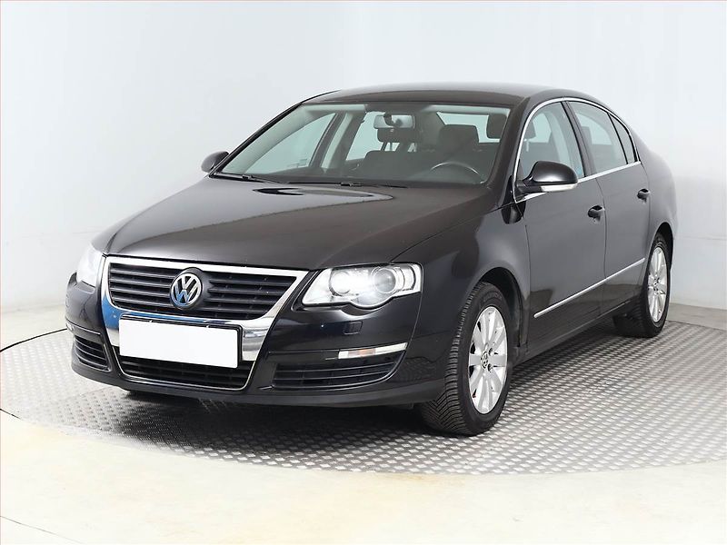 Volkswagen Passat (2008) Comfortline 2.0 TDI - fotka 2 z 14