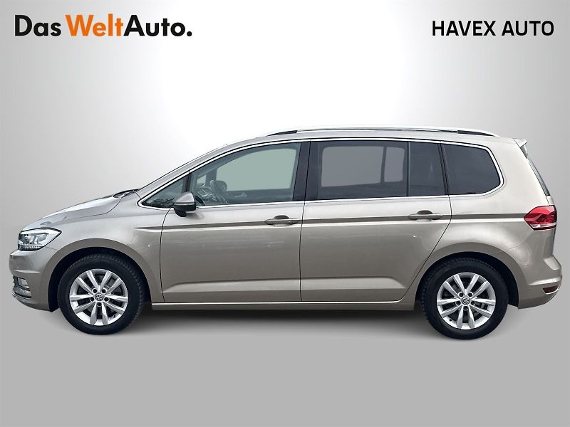 Volkswagen Touran (2016) 2.0 TDI Highline - fotka 3 z 32