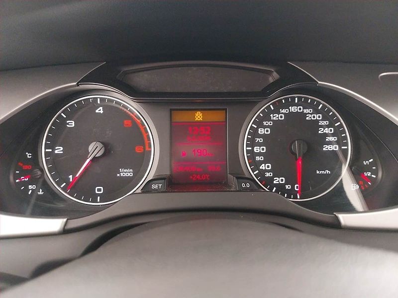 Audi A4 Allroad (2011) 2.0 TDI, 4X4, Serv.kniha - fotka 11 z 19