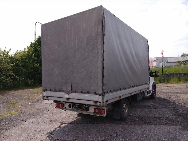 Peugeot Boxer 3,0   3,0 HDi*8 Palet*Spaní*WE - fotka 5 z 37