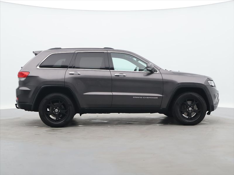 Jeep Grand Cherokee 3,0 CRD 184kW Aut. 4WD Limited - fotka 8 z 30