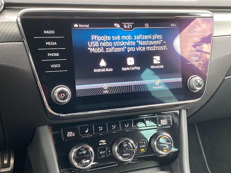 Škoda Superb (2021) Combi 2.0 TDI 4x4 DSG Sportlin - fotka 16 z 40