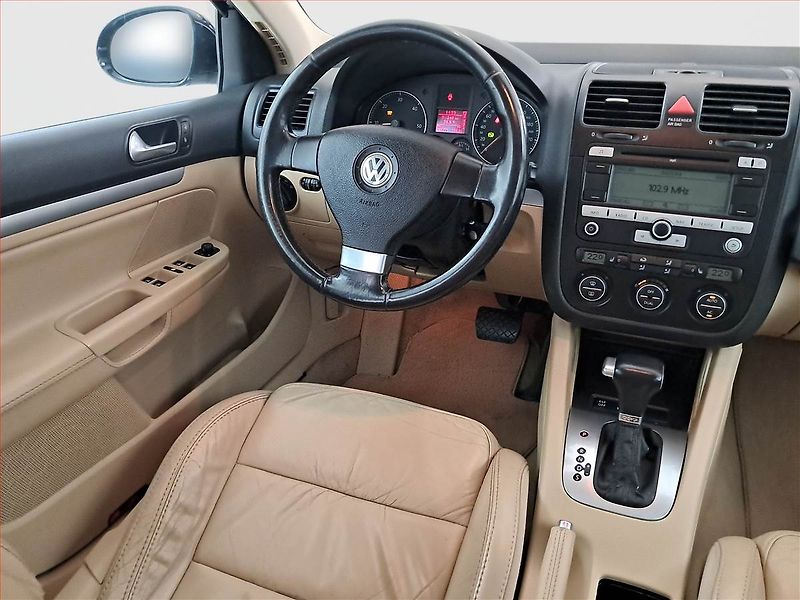 Volkswagen Golf (2008) 2.0 TDI, Serv.kniha, po STK - fotka 7 z 18