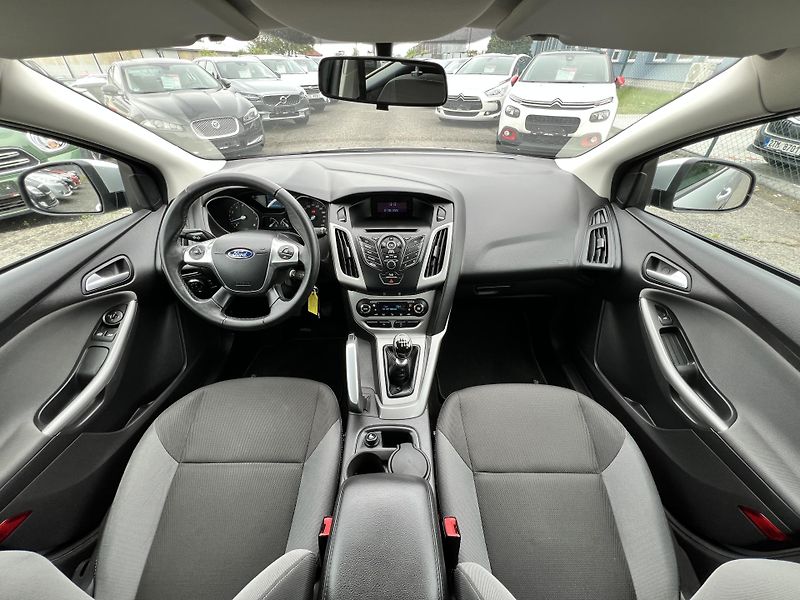 Ford Focus 1.0i KLIMATIZACE ALU PŮVOD ČR - fotka 18 z 37