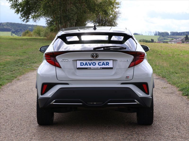 Toyota C-HR 2,0 Hybrid 112kW GR Sport CZ - fotka 6 z 35