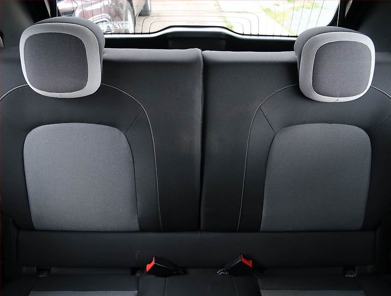 Renault Twingo (2015) 1.0 SCe, Tempomat - fotka 10 z 18