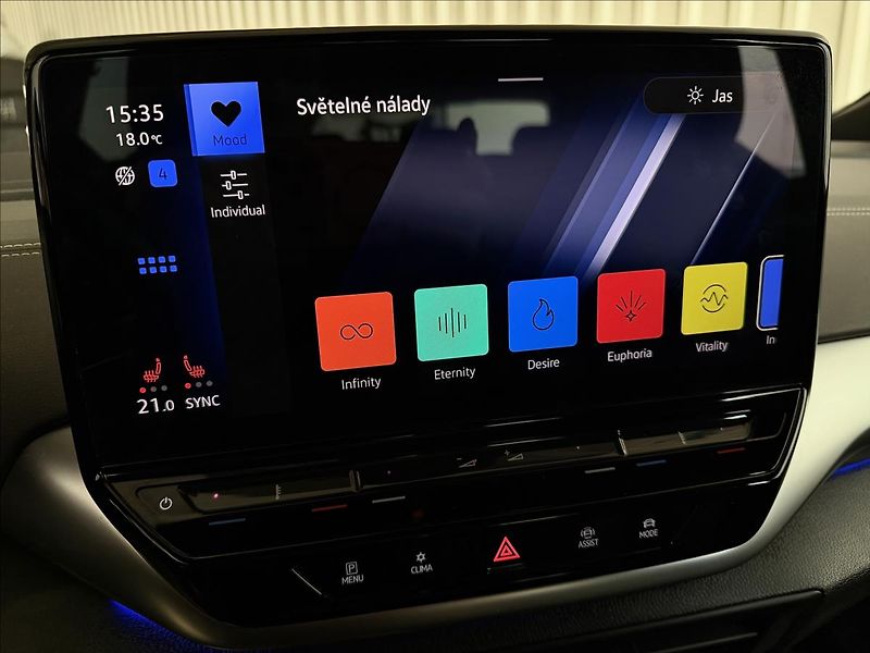 Volkswagen ID.4 ACC MASÁŽE HUD TČ TAŽNÉ 2XALU - fotka 25 z 45