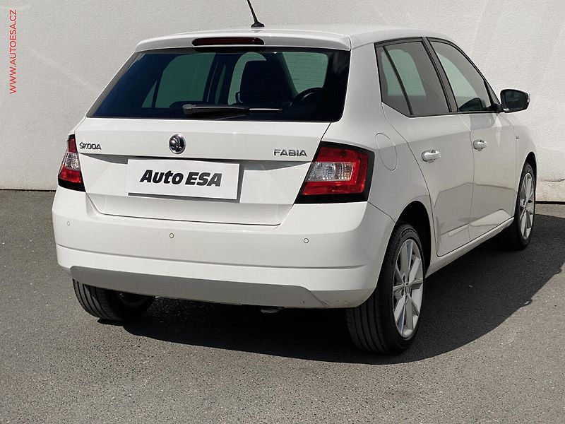 Škoda Fabia (2018) 1.0 TSi, Clever, kamera - fotka 4 z 18